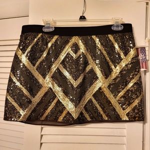 New With tags- women's skirt size M